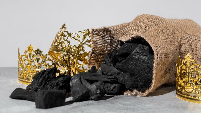 Read more about the article Bulk Charcoal Supply for Restaurants in Accra – Fast & Reliable!